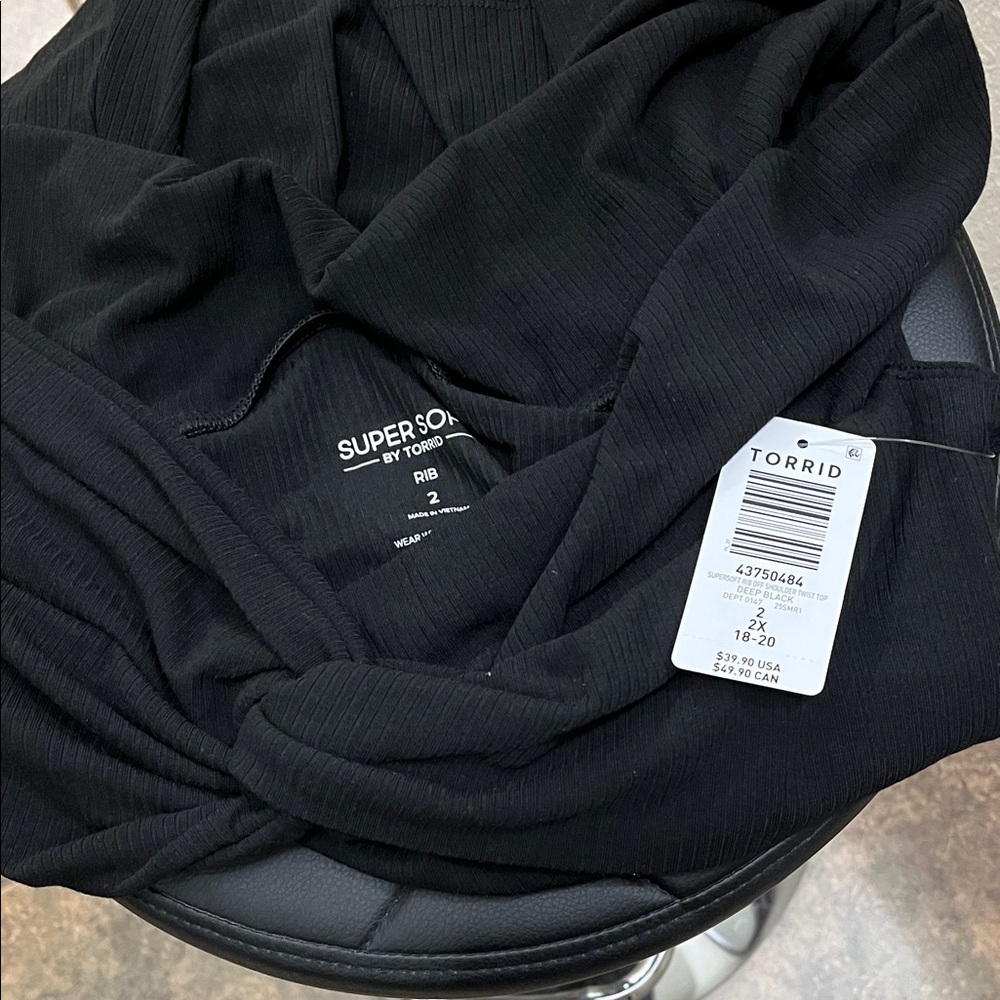 Torrid Black Ribbed Knit Top - Picture 2 of 3